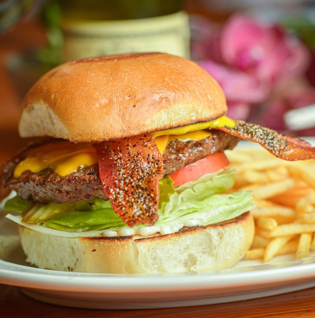 Bacon Cheeseburger.